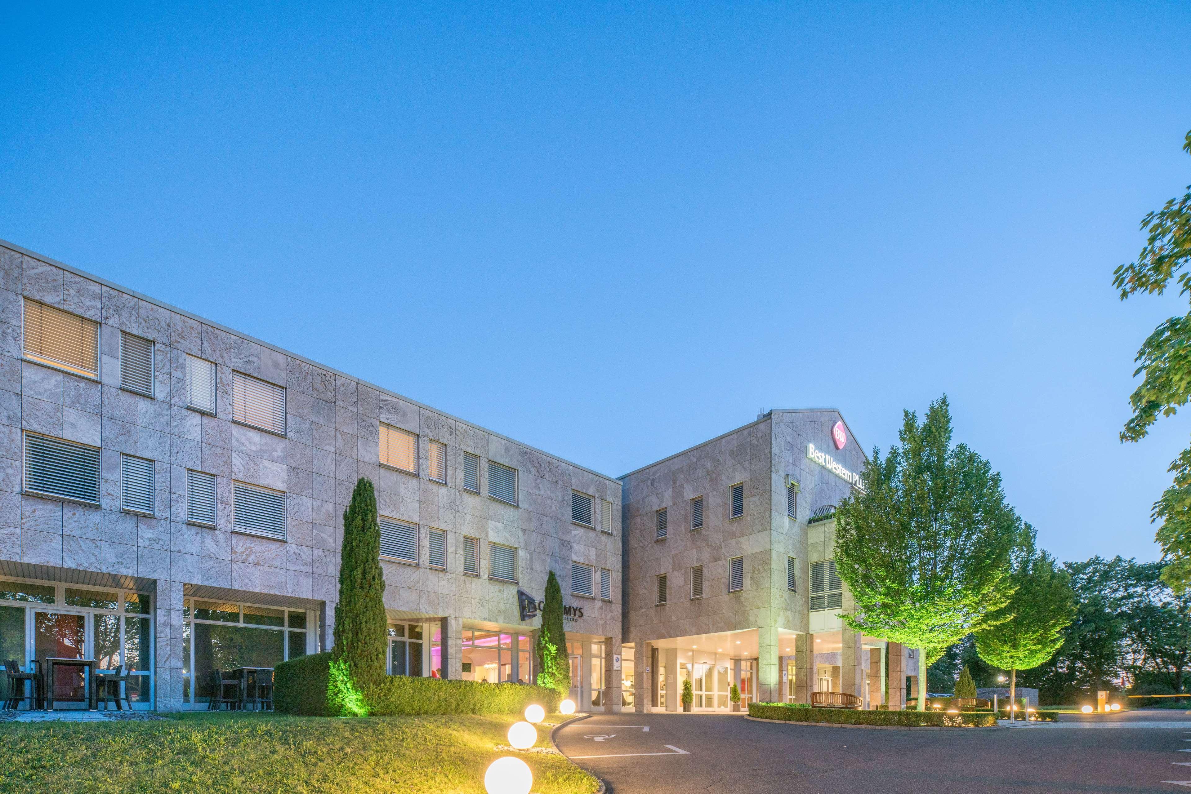Best Western Plus Hotel Fellbach-Stuttgart Ngoại thất bức ảnh