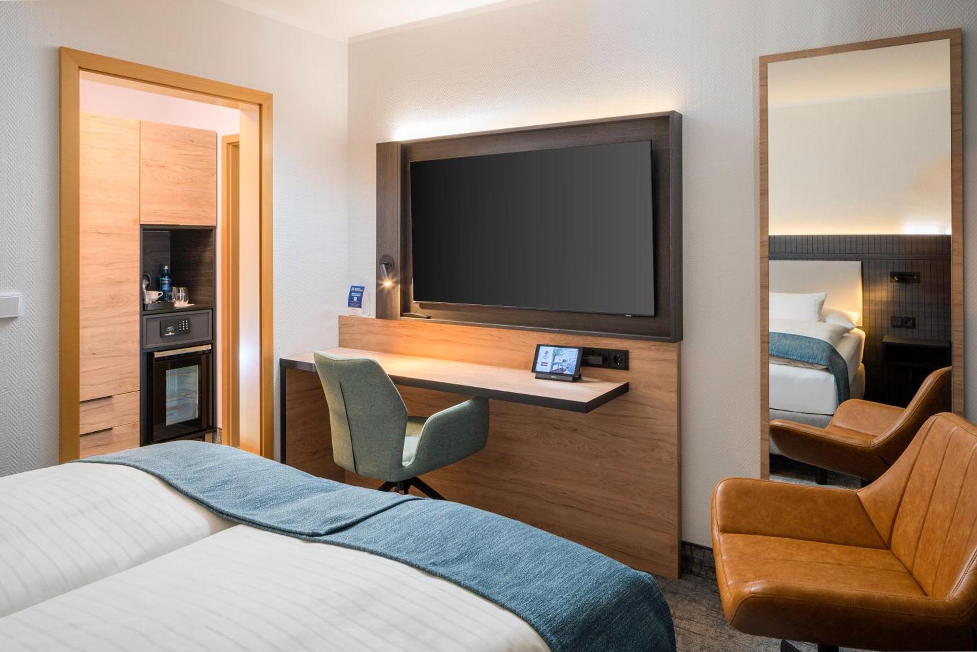 Best Western Plus Hotel Fellbach-Stuttgart Ngoại thất bức ảnh