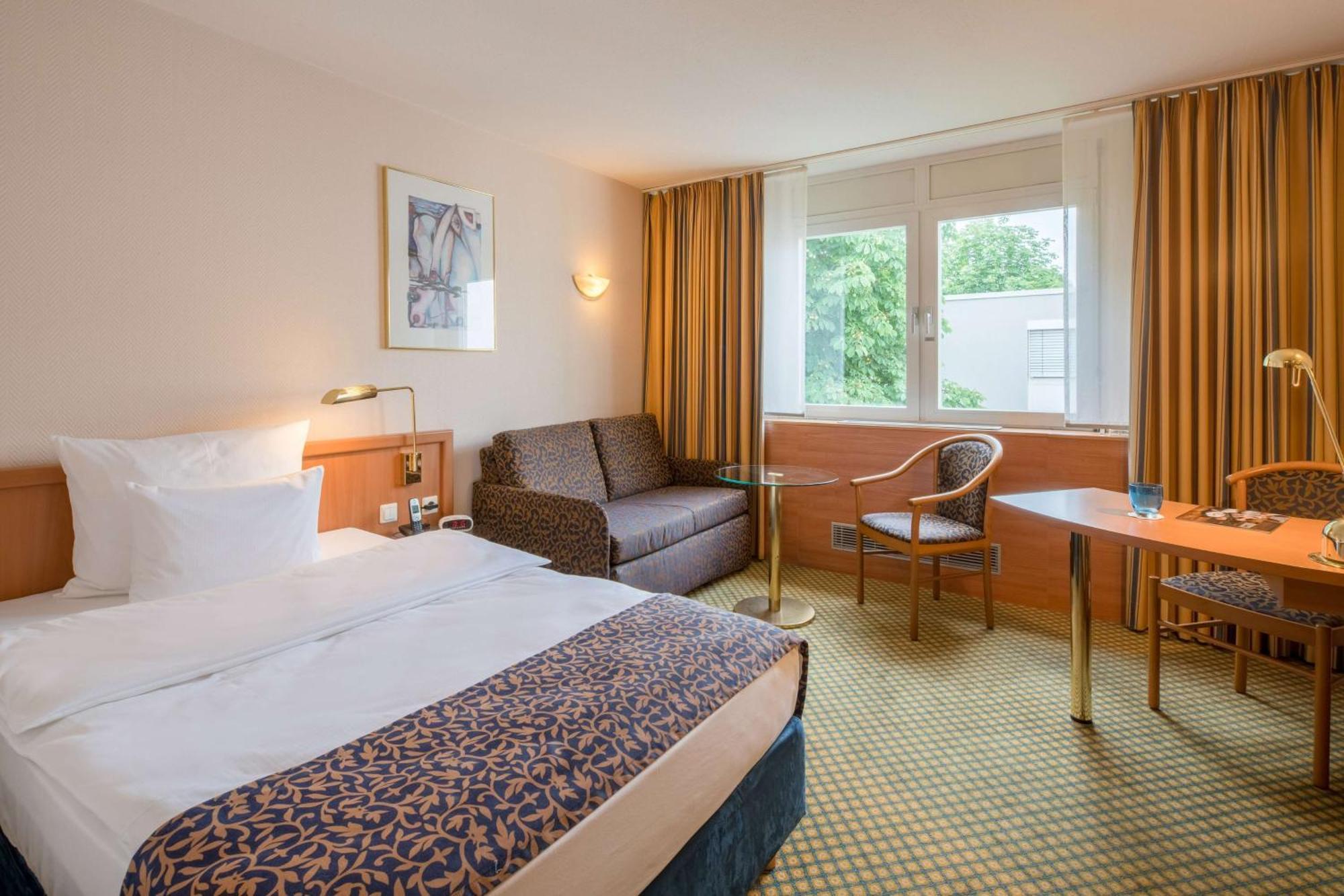 Best Western Plus Hotel Fellbach-Stuttgart Ngoại thất bức ảnh