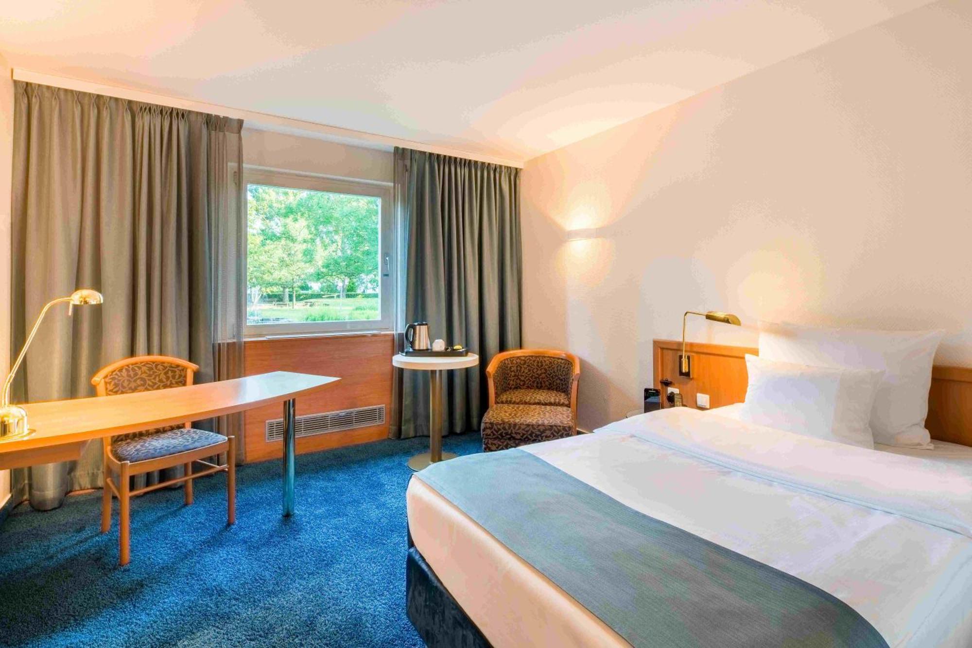 Best Western Plus Hotel Fellbach-Stuttgart Ngoại thất bức ảnh